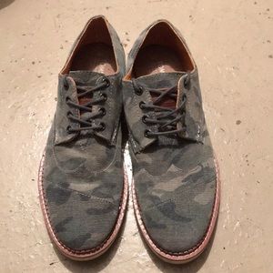 Camouflage Toms canvas dress shoe